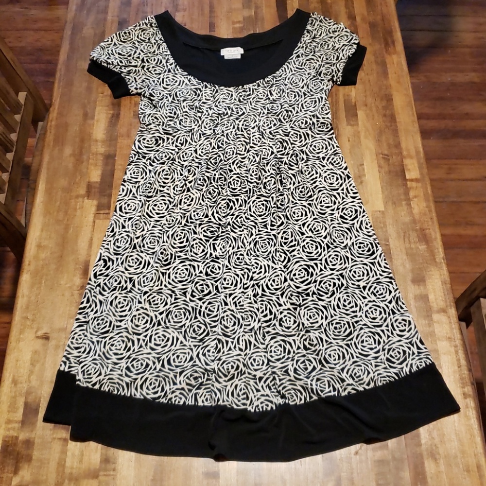 Short sleeve Van Heusen dress